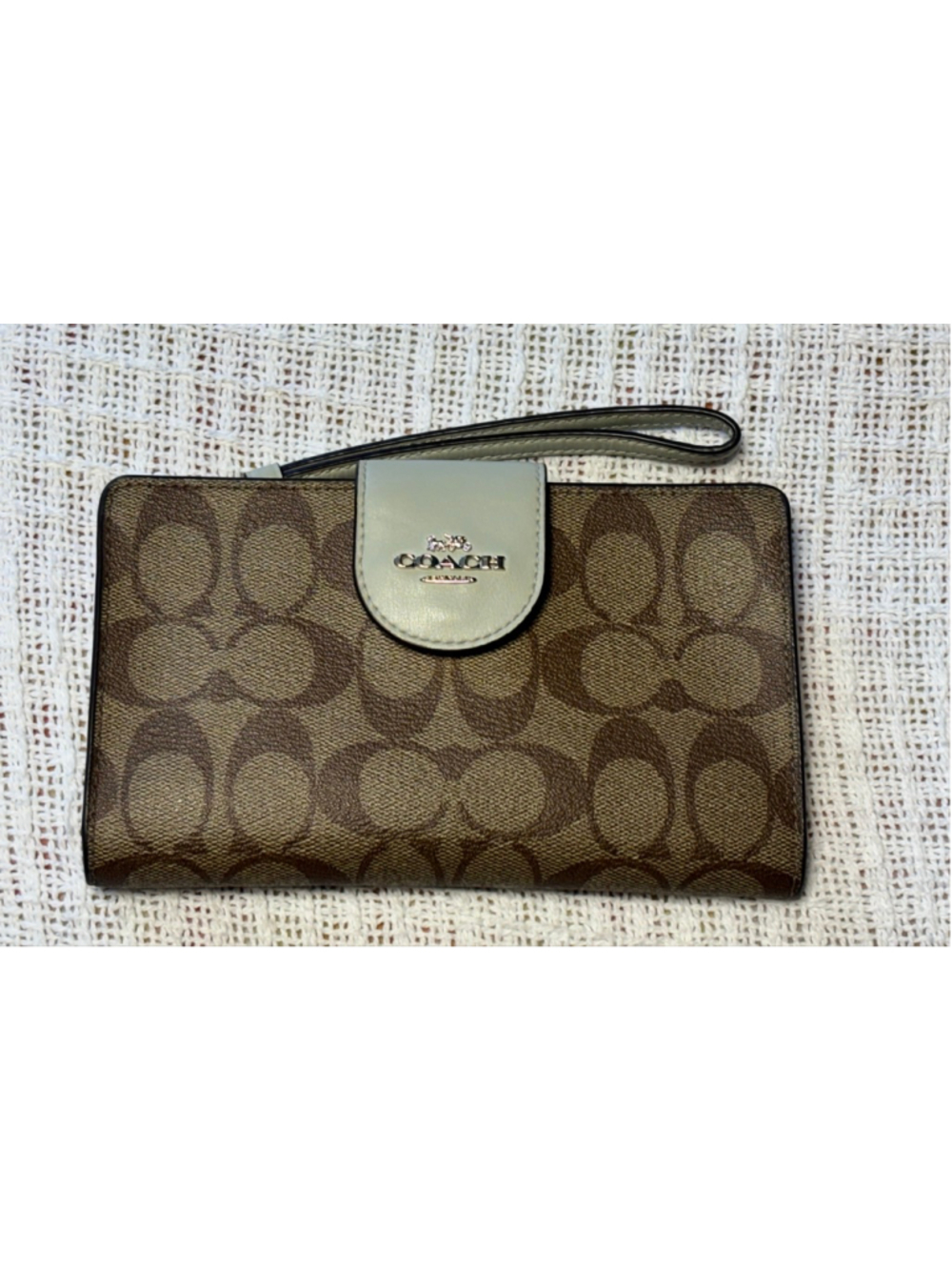 COACH Womens Tech Phone Wallet In Signature Colorblock Khaiki & Sage C2874 GUC